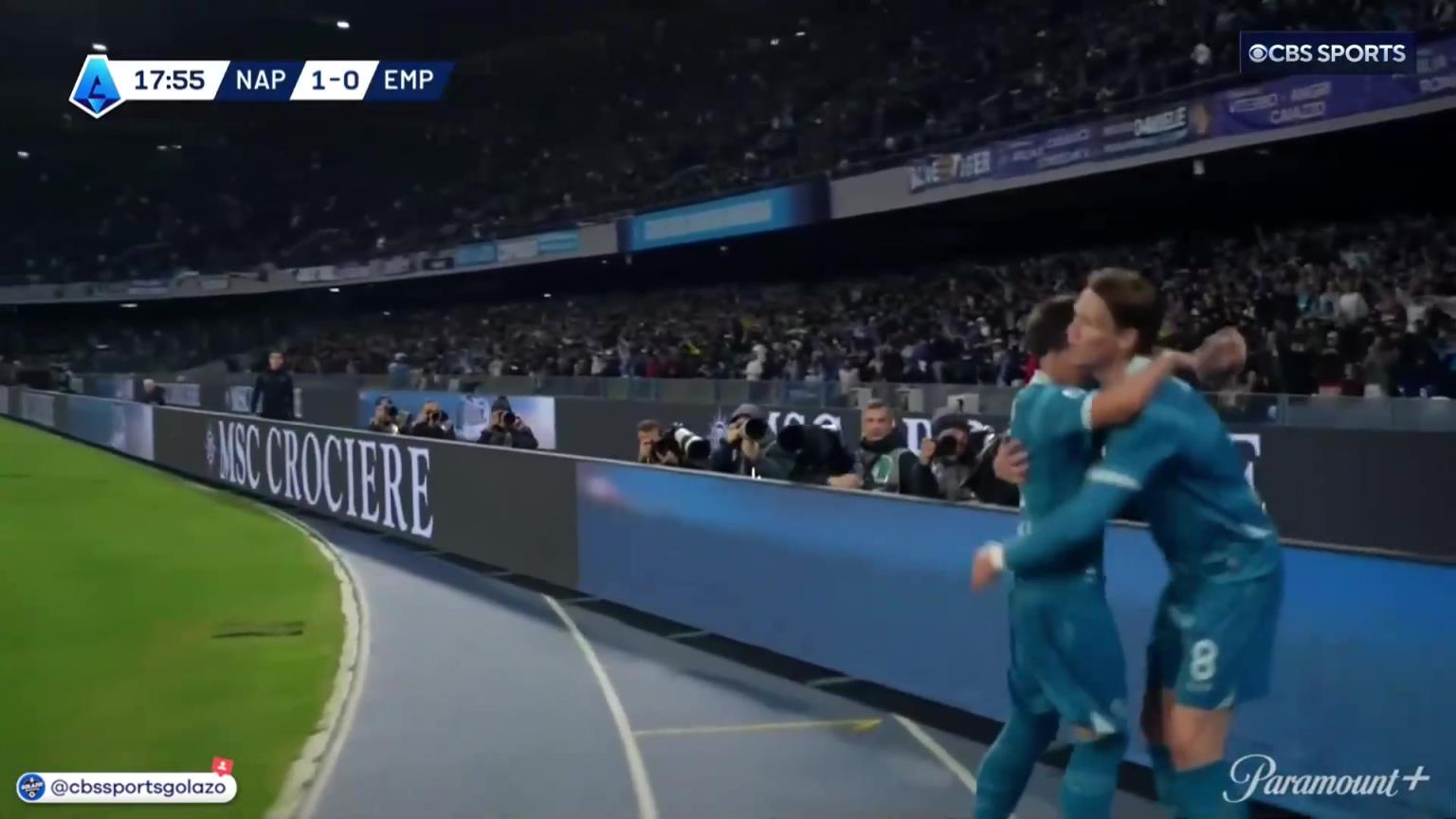 完美進(jìn)球！麥克托米奈中場帶球一條龍外圍勁射破門！