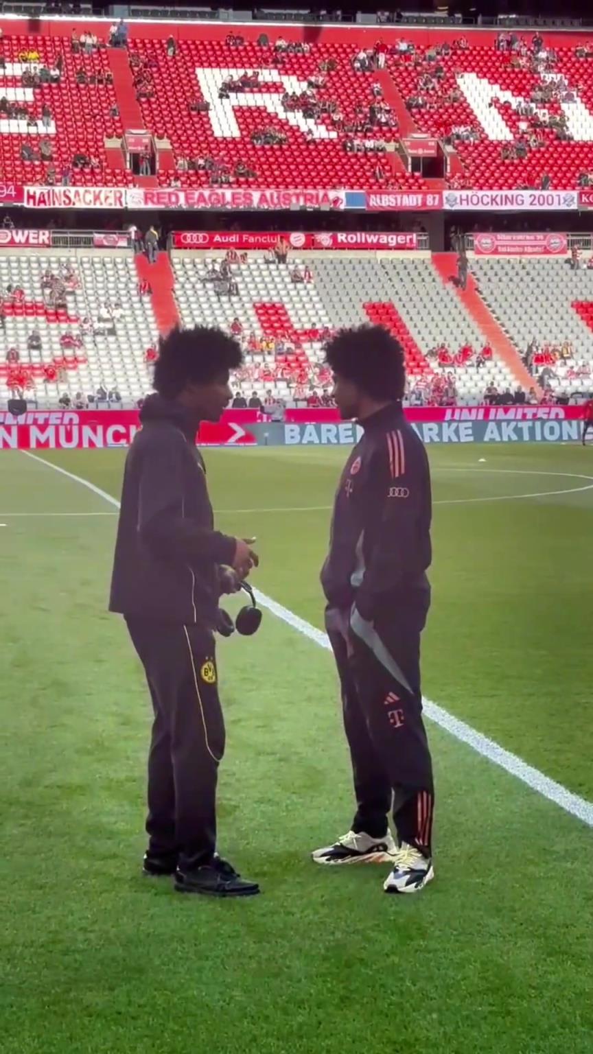 一模一樣的蓬蓬頭！一時(shí)分不清阿德耶米和格納布里了！